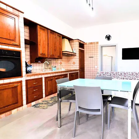Villa St. Maria La Bruna - Rifugio Di Lusso Con Posto Auto A 2 Passi Dalla Metro Di *